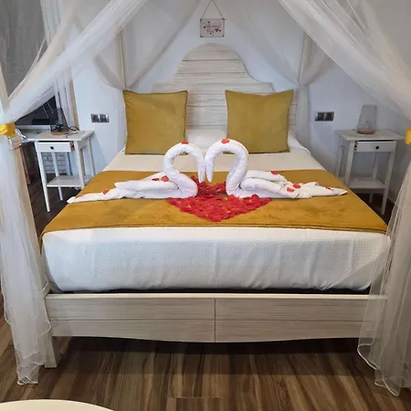 Love hotel Habitación Ideada Parejas Con Jacuzzi, Desayuno Romántico Y Opción De Cenas En Su Restaurante *