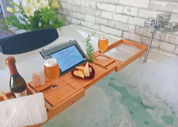 Habitación Ideada Parejas Con Jacuzzi, Desayuno Romántico Y Opción De Cenas En Su Restaurante * Villamiel