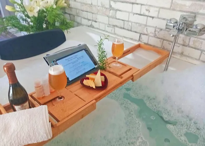 Habitación Ideada Parejas Con Jacuzzi, Desayuno Romántico Y Opción De Cenas En Su Restaurante Love hotel Villamiel